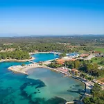 Nice Apartment In Umag With Wifi * Umag