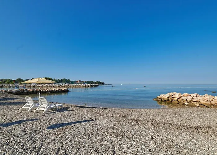 In With Outdoor Swimming Pool * Ουμάγκ